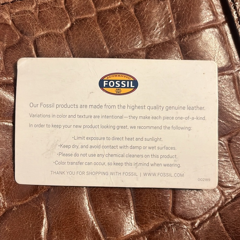 Fossil Felicity Brown Crocodile Tote - Picture 10 of 14